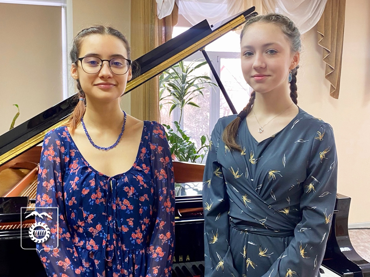 Лейсан Халилова и Анастасия Ситяева стали победительницами краевого конкурса «Рояль для всех».