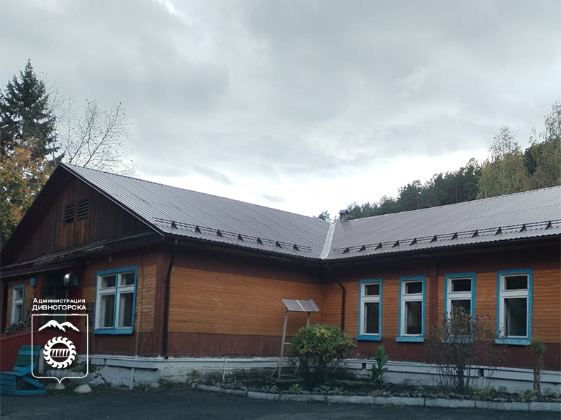 Ремонт крыши клуба завершен.