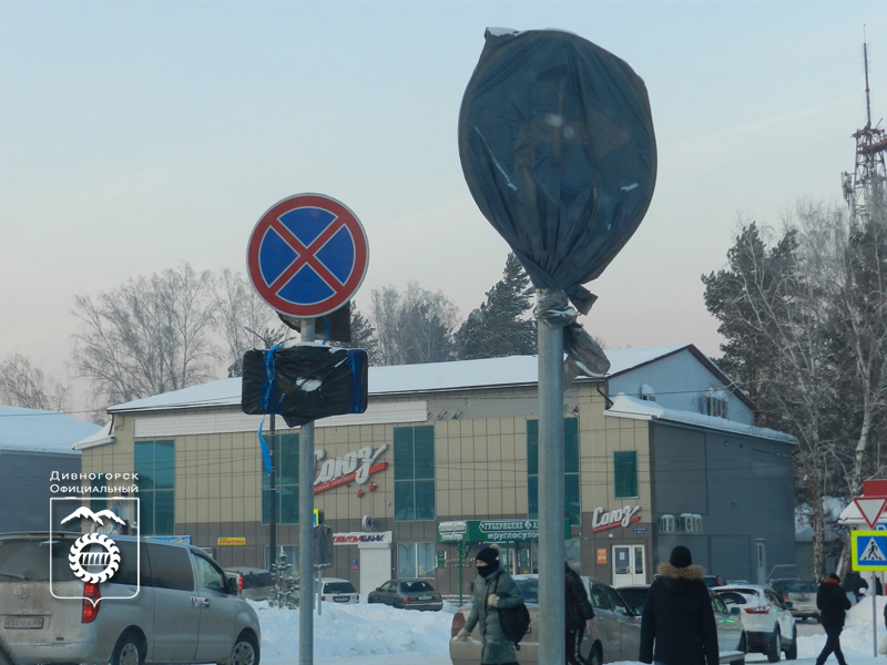 На площади Строителей с 19 января изменится схема движения транспорта.