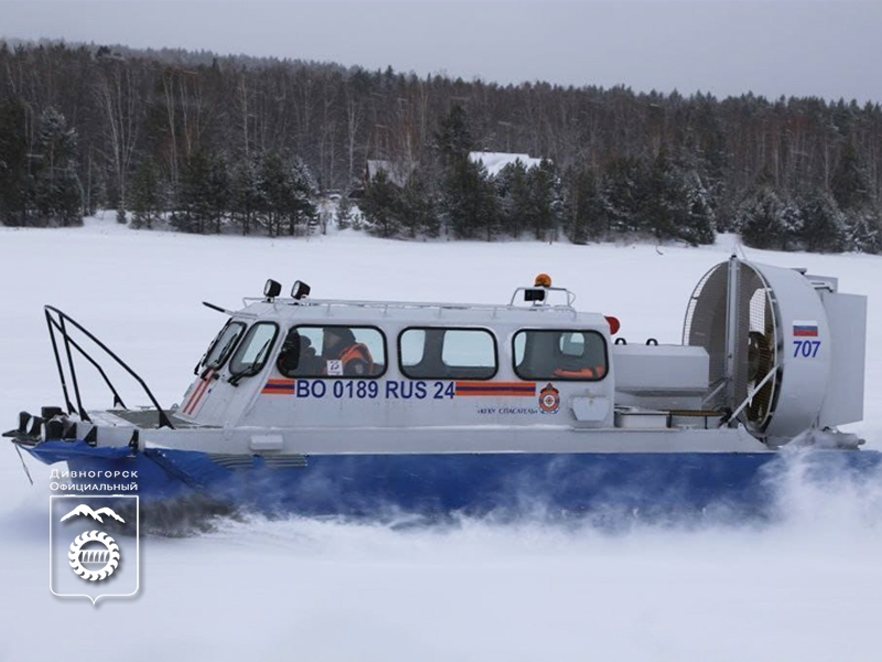 23 и 24 марта все выезды на Красноярское водохранилище закрываются из-за нестабильности льда, вызванной перепадами температуры.