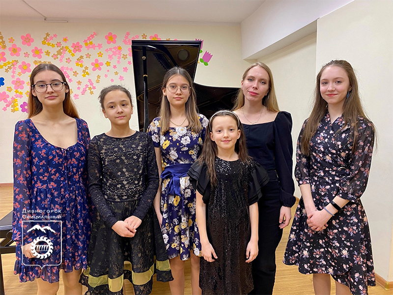 Четыре ученицы детской школы искусств стали лауреатами конкурса «Мой друг – рояль».